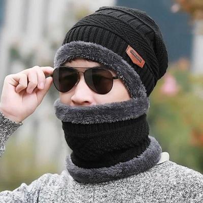 Cozy 2 Pcs Wool Beanie and Neck Warmer Set - Black Plain Pattern